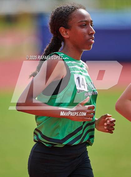 Thumbnail 2 in Northland Christian Relays (1600M) photogallery.