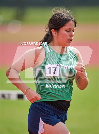 Thumbnail 2 in Northland Christian Relays (1600M) photogallery.