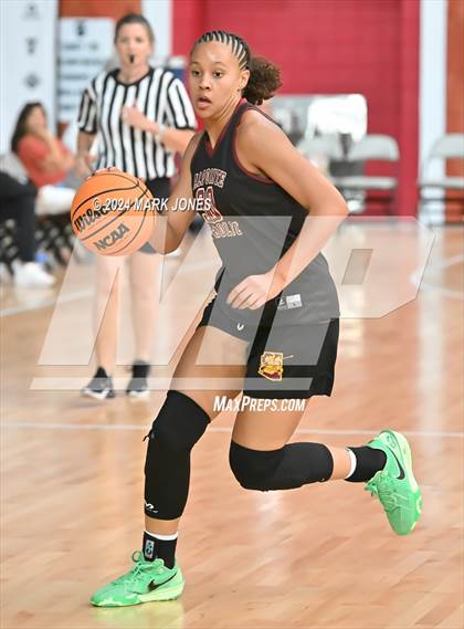 Thumbnail 3 in Salpointe Catholic vs. Notre Dame Prep (Section 7) photogallery.