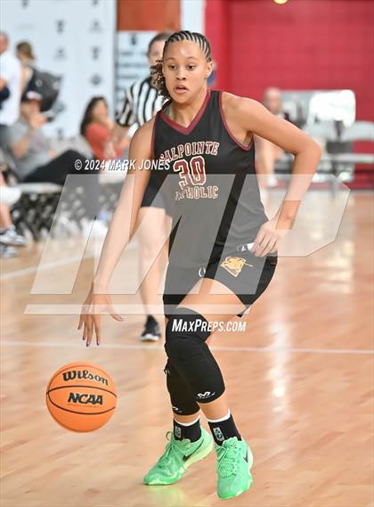 Thumbnail 2 in Salpointe Catholic vs. Notre Dame Prep (Section 7) photogallery.