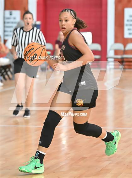 Thumbnail 2 in Salpointe Catholic vs. Notre Dame Prep (Section 7) photogallery.