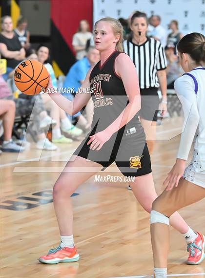 Thumbnail 2 in Salpointe Catholic vs. Notre Dame Prep (Section 7) photogallery.