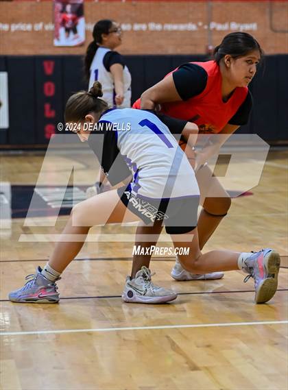 Thumbnail 1 in Lake Havasu vs Lee Williams photogallery.