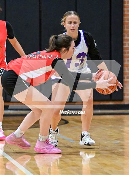 Thumbnail 2 in Lake Havasu vs Lee Williams photogallery.