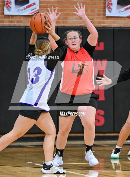 Thumbnail 2 in Lake Havasu vs Lee Williams photogallery.