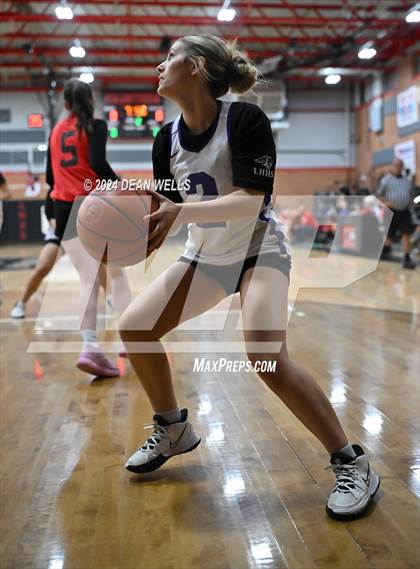 Thumbnail 3 in Lake Havasu vs Lee Williams photogallery.