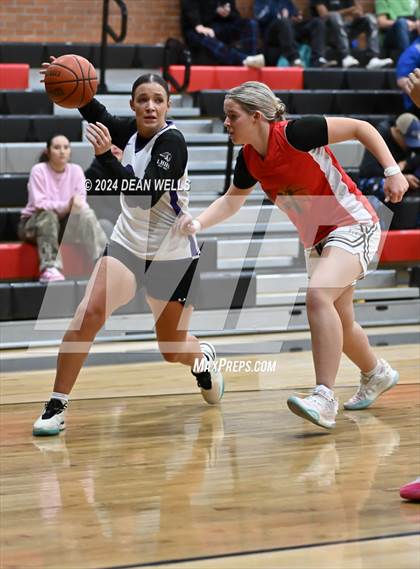 Thumbnail 1 in Lake Havasu vs Lee Williams photogallery.