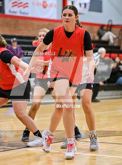 Thumbnail 3 in Lake Havasu vs Lee Williams photogallery.