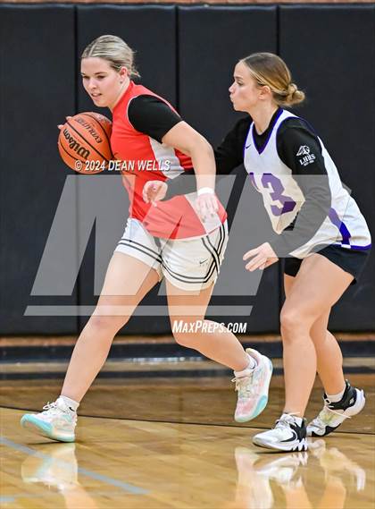 Thumbnail 1 in Lake Havasu vs Lee Williams photogallery.