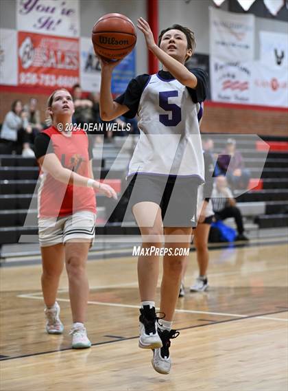 Thumbnail 2 in Lake Havasu vs Lee Williams photogallery.
