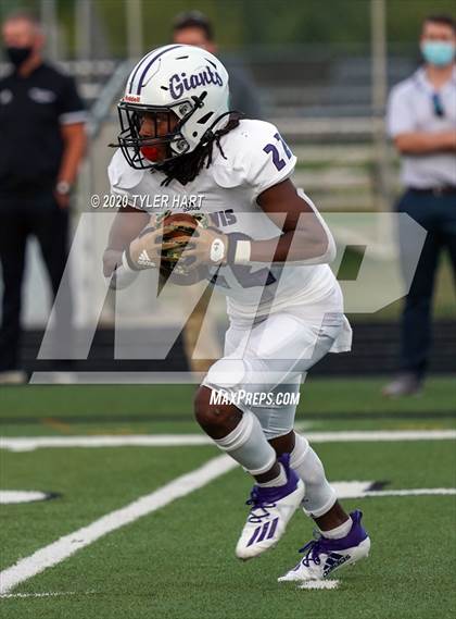 Thumbnail 3 in Ben Davis @ Avon photogallery.