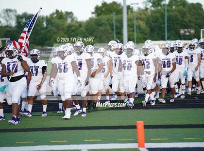 Thumbnail 3 in Ben Davis @ Avon photogallery.