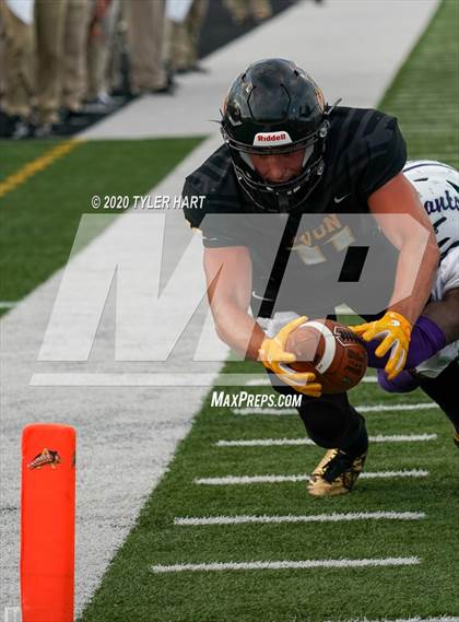 Thumbnail 2 in Ben Davis @ Avon photogallery.