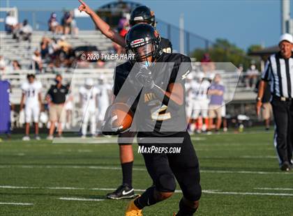Thumbnail 1 in Ben Davis @ Avon photogallery.