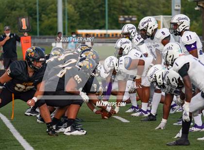 Thumbnail 3 in Ben Davis @ Avon photogallery.