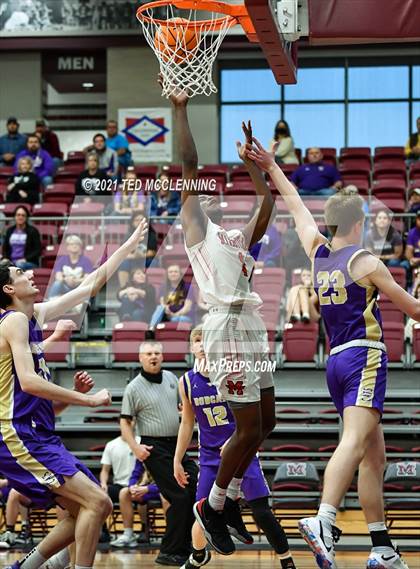 Thumbnail 1 in Magnolia vs. Berryville (AAA 4A State Round Two) photogallery.