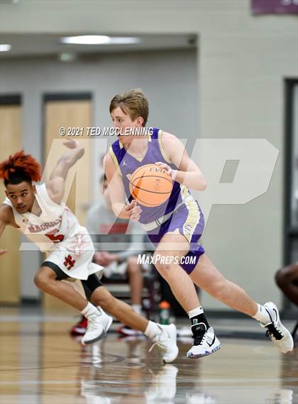 Thumbnail 1 in Magnolia vs. Berryville (AAA 4A State Round Two) photogallery.