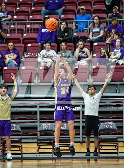 Thumbnail 3 in Magnolia vs. Berryville (AAA 4A State Round Two) photogallery.