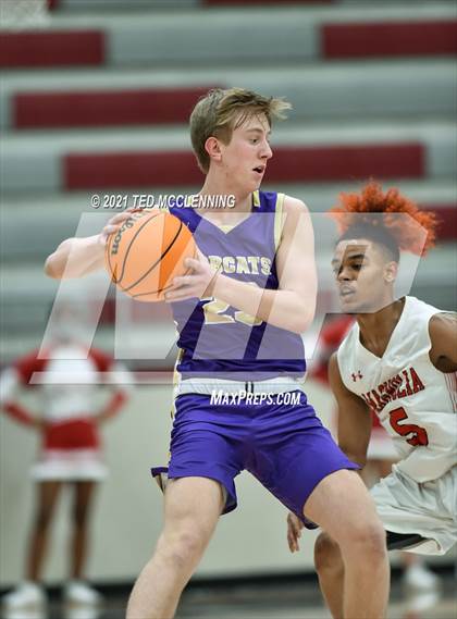 Thumbnail 2 in Magnolia vs. Berryville (AAA 4A State Round Two) photogallery.