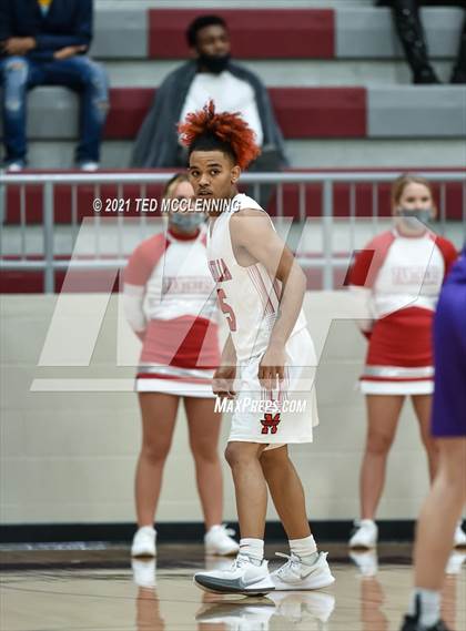 Thumbnail 2 in Magnolia vs. Berryville (AAA 4A State Round Two) photogallery.