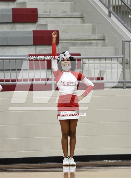 Thumbnail 3 in Magnolia vs. Berryville (AAA 4A State Round Two) photogallery.