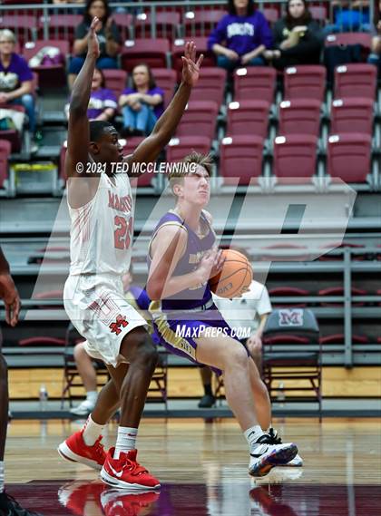 Thumbnail 3 in Magnolia vs. Berryville (AAA 4A State Round Two) photogallery.