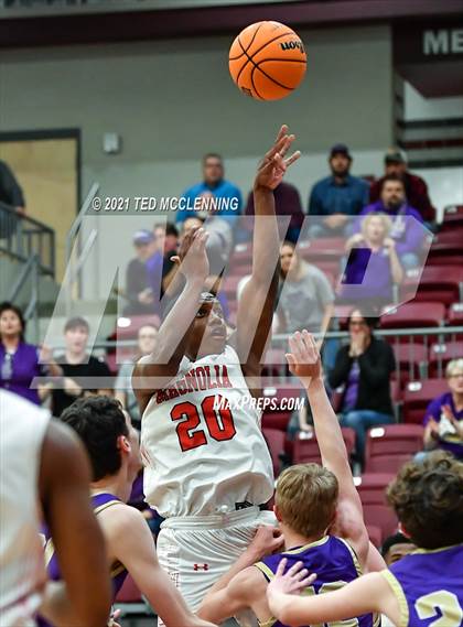 Thumbnail 2 in Magnolia vs. Berryville (AAA 4A State Round Two) photogallery.