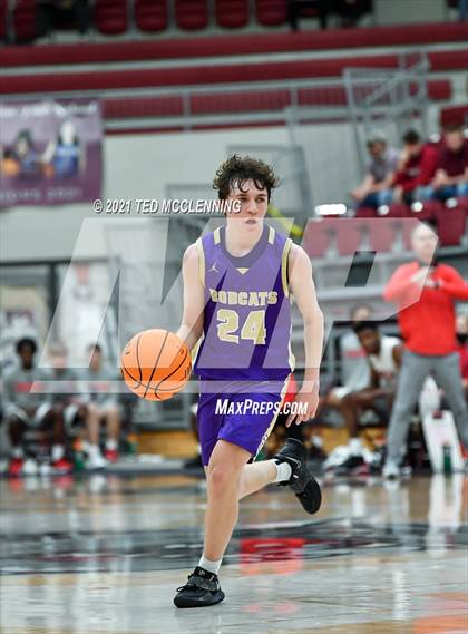 Thumbnail 3 in Magnolia vs. Berryville (AAA 4A State Round Two) photogallery.