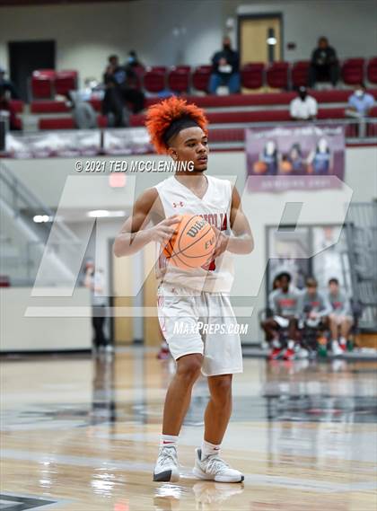 Thumbnail 3 in Magnolia vs. Berryville (AAA 4A State Round Two) photogallery.