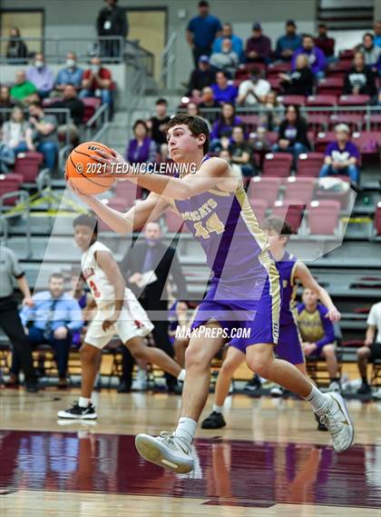Thumbnail 2 in Magnolia vs. Berryville (AAA 4A State Round Two) photogallery.