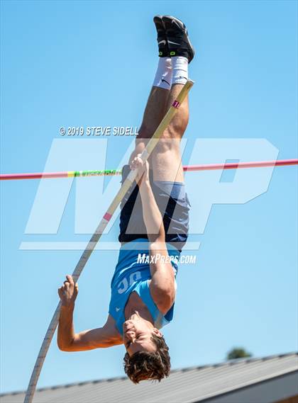 Thumbnail 2 in 3rd Annual Jim Cerveny Invitational photogallery.