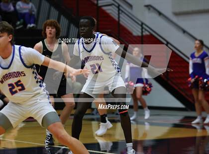Thumbnail 2 in Shelbyville vs Whiteland (IHSAA 4A Sectional 14 Round 1) photogallery.