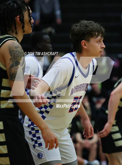 Thumbnail 2 in Shelbyville vs Whiteland (IHSAA 4A Sectional 14 Round 1) photogallery.