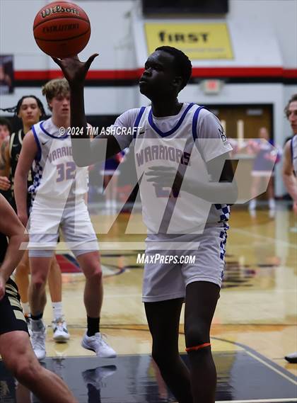 Thumbnail 2 in Shelbyville vs Whiteland (IHSAA 4A Sectional 14 Round 1) photogallery.