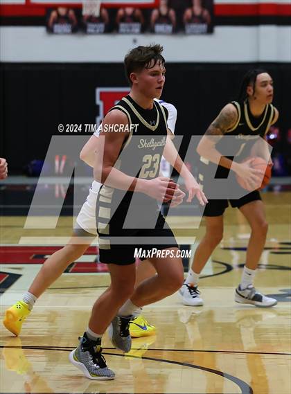 Thumbnail 2 in Shelbyville vs Whiteland (IHSAA 4A Sectional 14 Round 1) photogallery.