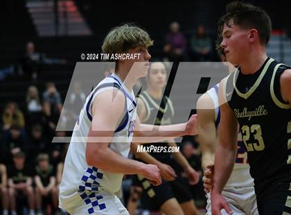 Thumbnail 2 in Shelbyville vs Whiteland (IHSAA 4A Sectional 14 Round 1) photogallery.