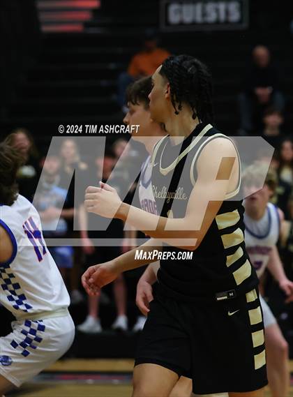 Thumbnail 1 in Shelbyville vs Whiteland (IHSAA 4A Sectional 14 Round 1) photogallery.