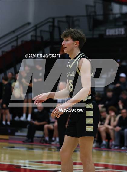 Thumbnail 1 in Shelbyville vs Whiteland (IHSAA 4A Sectional 14 Round 1) photogallery.