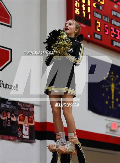 Thumbnail 1 in Shelbyville vs Whiteland (IHSAA 4A Sectional 14 Round 1) photogallery.