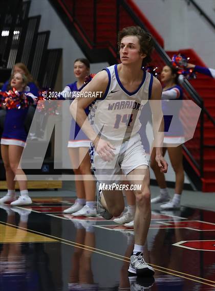 Thumbnail 3 in Shelbyville vs Whiteland (IHSAA 4A Sectional 14 Round 1) photogallery.