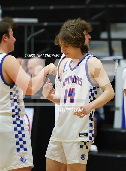 Thumbnail 3 in Shelbyville vs Whiteland (IHSAA 4A Sectional 14 Round 1) photogallery.