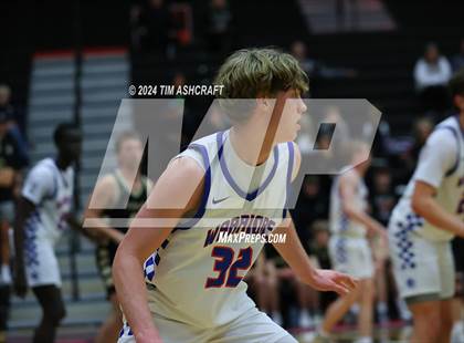 Thumbnail 1 in Shelbyville vs Whiteland (IHSAA 4A Sectional 14 Round 1) photogallery.