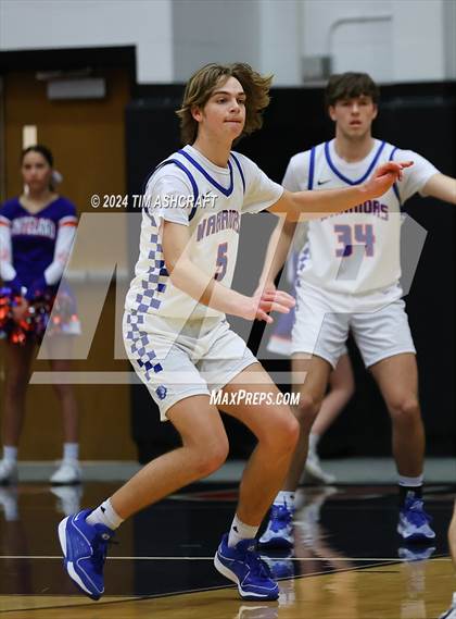 Thumbnail 1 in Shelbyville vs Whiteland (IHSAA 4A Sectional 14 Round 1) photogallery.