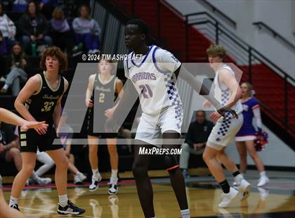 Thumbnail 1 in Shelbyville vs Whiteland (IHSAA 4A Sectional 14 Round 1) photogallery.