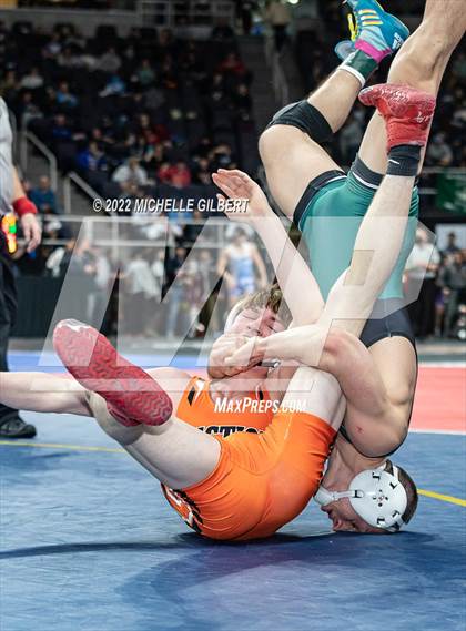 Thumbnail 3 in NYSPHSAA D2 State Championship Wrestling Round 3 photogallery.