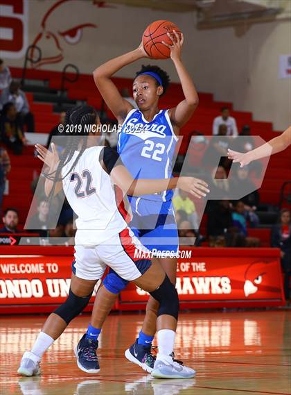 Thumbnail 3 in Serra vs. Redondo Union (Battle at the Beach) photogallery.