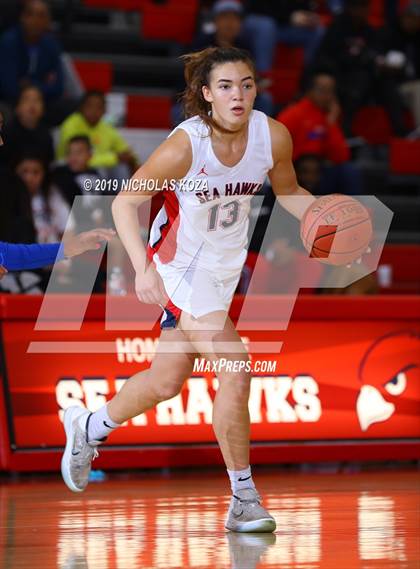 Thumbnail 1 in Serra vs. Redondo Union (Battle at the Beach) photogallery.