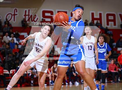 Thumbnail 2 in Serra vs. Redondo Union (Battle at the Beach) photogallery.