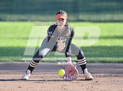 Thumbnail 3 in Delta vs. Daleville (Delaware County Tournament Semifinal) photogallery.