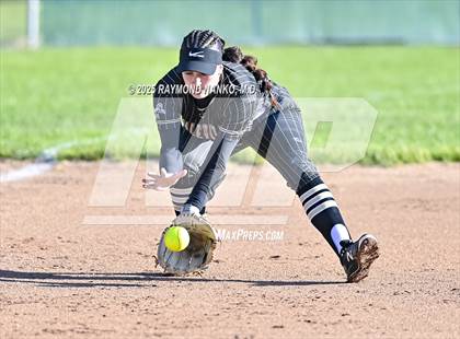 Thumbnail 2 in Delta vs. Daleville (Delaware County Tournament Semifinal) photogallery.